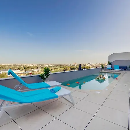 Salmar Court With Pool By Buena Vista *