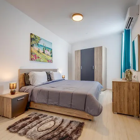 Salmar Court With Pool By Buena Vista Lägenhet