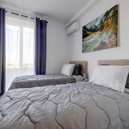 Lägenhet Salmar Court With Pool By Buena Vista *