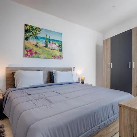 Διαμέρισμα Salmar Court With Pool By Buena Vista Hal Ghaxiak