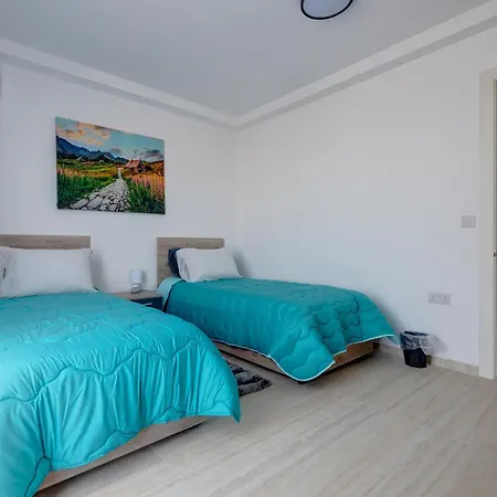 Διαμέρισμα Salmar Court With Pool By Buena Vista Hal Ghaxiak