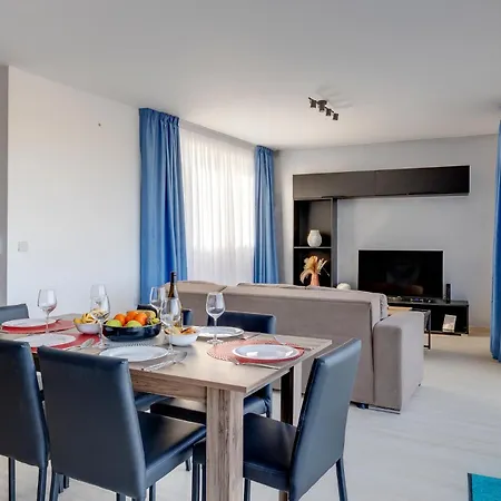 Διαμέρισμα Salmar Court With Pool By Buena Vista Hal Ghaxiak