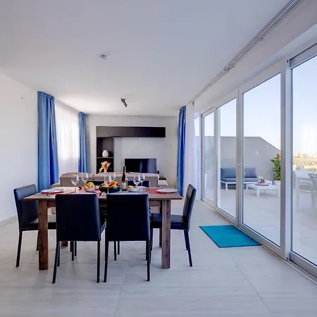 Salmar Court *