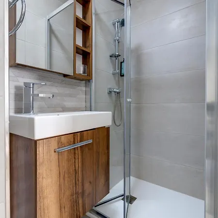 Salmar Court With Pool By Buena Vista Διαμέρισμα *