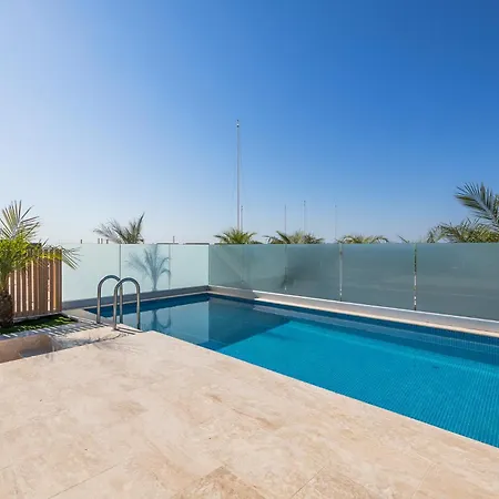 Salmar Court With Pool By Buena Vista *