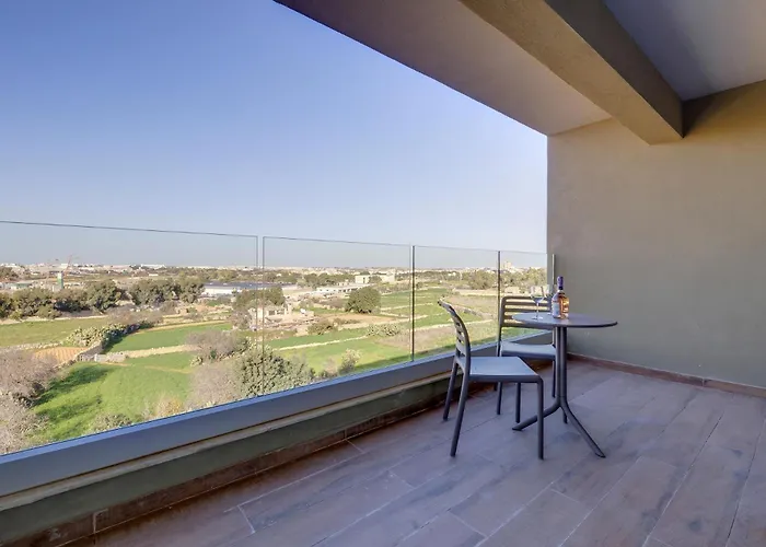 Salmar Court With Pool By Buena Vista *