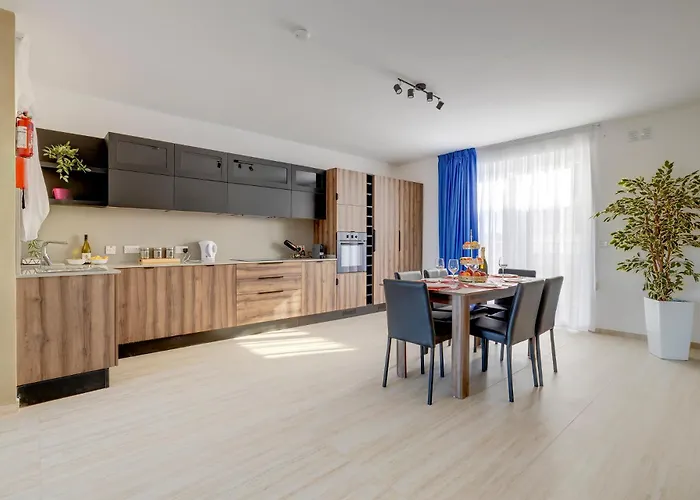 Appartement Salmar Court With Pool By Buena Vista *