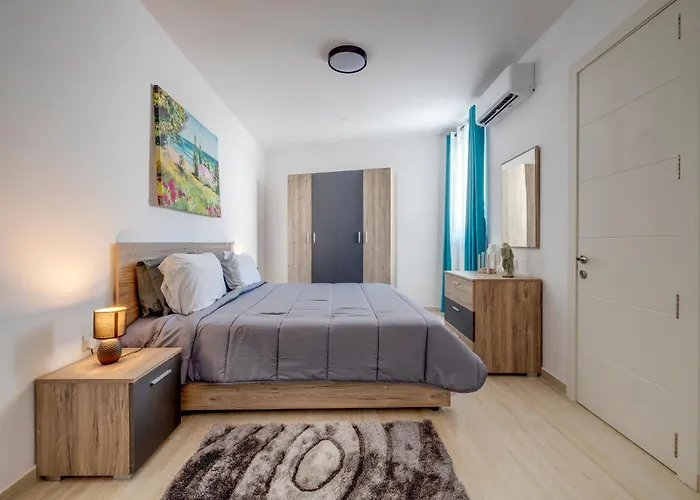 Salmar Court With Pool By Buena Vista Appartement Hal Ghaxiak