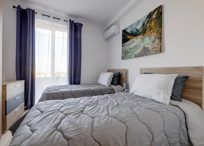 Daire Salmar Court With Pool By Buena Vista *