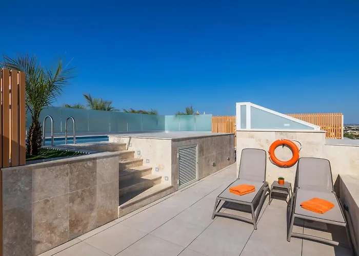 Salmar Court With Pool By Buena Vista Apartment *